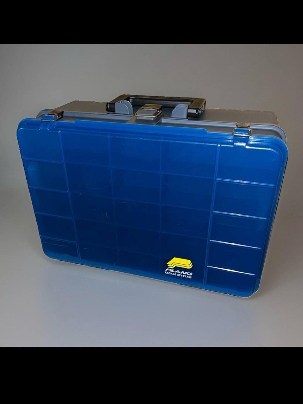 VTG Plano 5257 Tackle Box Organizer With Multi-Tray Storage & Blue Lid Fishing